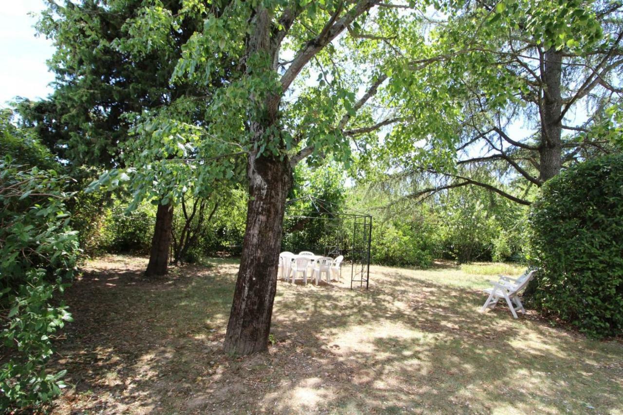 Montloubier Villeneuve-de-Berg Exterior photo